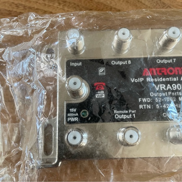 NIP VoIP 8 output residential amplifier - Picture 4 of 11